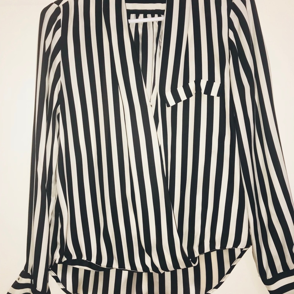 Top - Picture 2 of 3